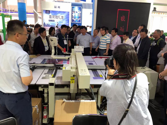 天津副市长，在青海看上了bob买球官网自动缝纫机