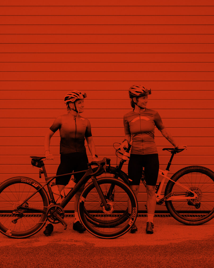 14lakes Teammitglieder Chri und Phila mit ihren sauber geschmierten Fahrrädern