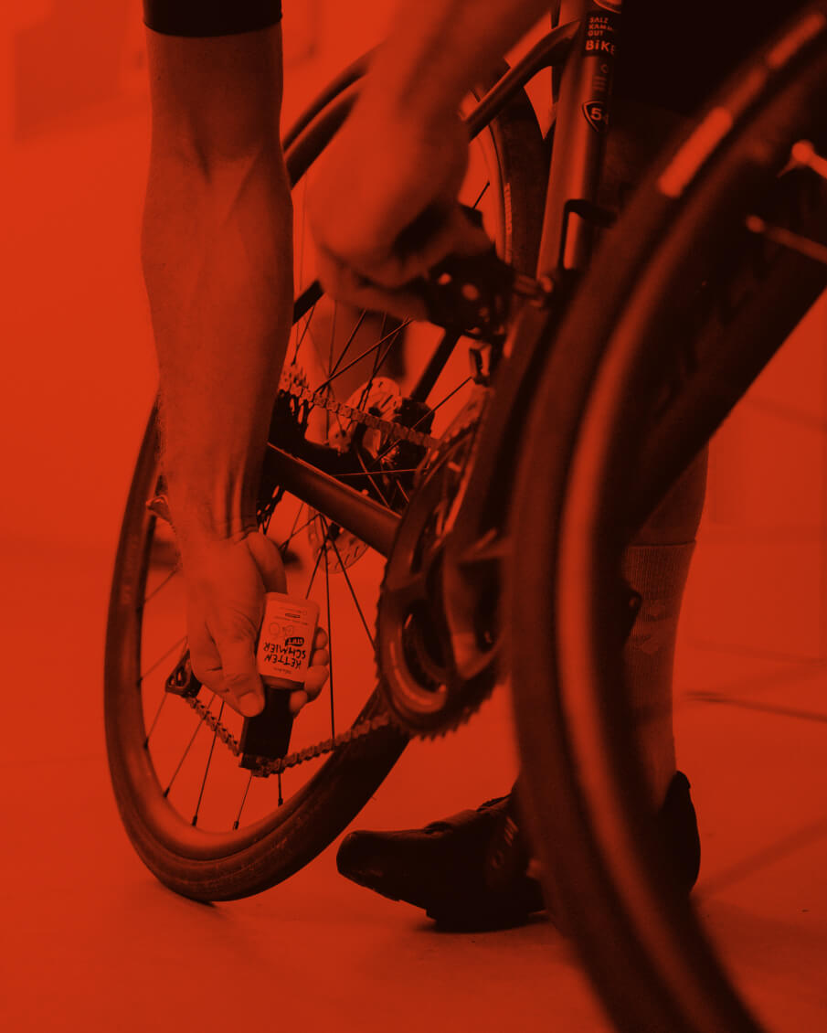 Fahrradkette mit 14lakes Kettenschmierstift geschmiert